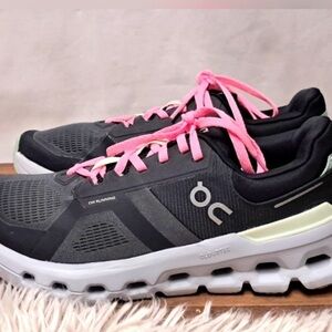 Women's On Running Cloudrunner II Athletic Shoes Size 9